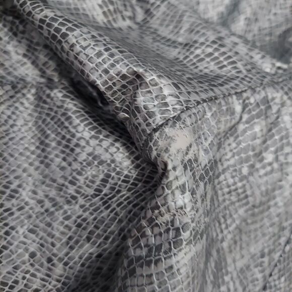 FU DA Women's Silver Gray Jacket Medium Snake Skin Full Zip Vegan Leather - Picture 11 of 11